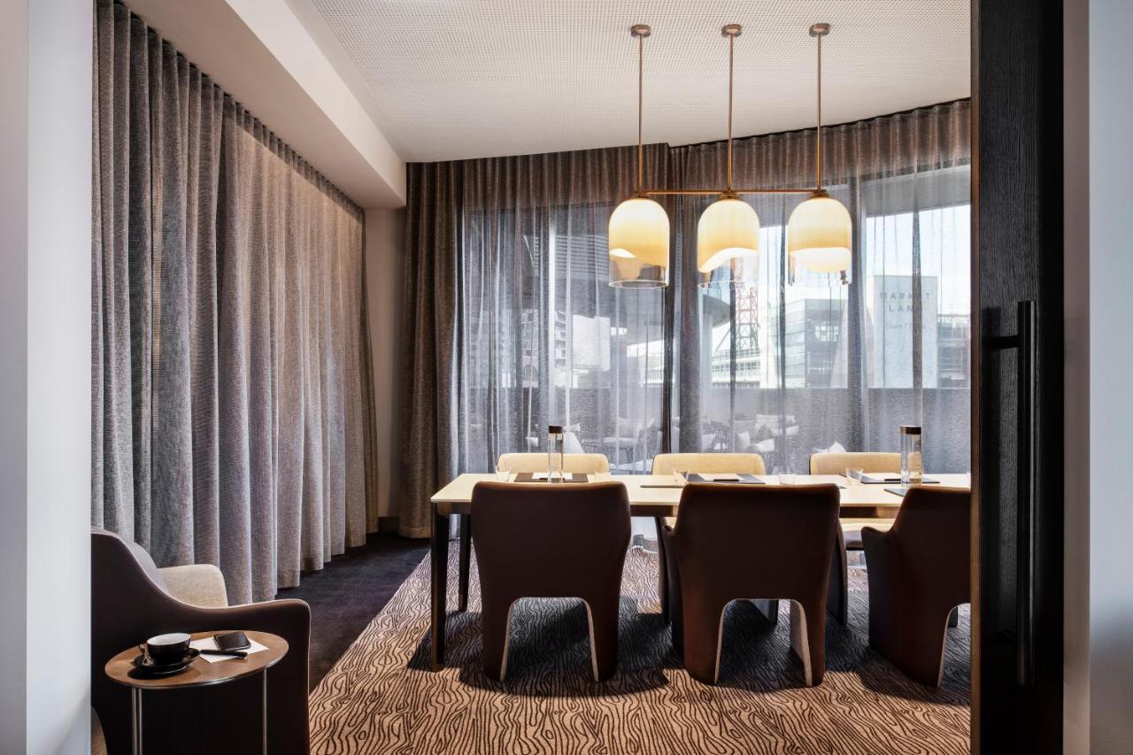 Melbourne Marriott Hotel Docklands Ngoại thất bức ảnh The dining room