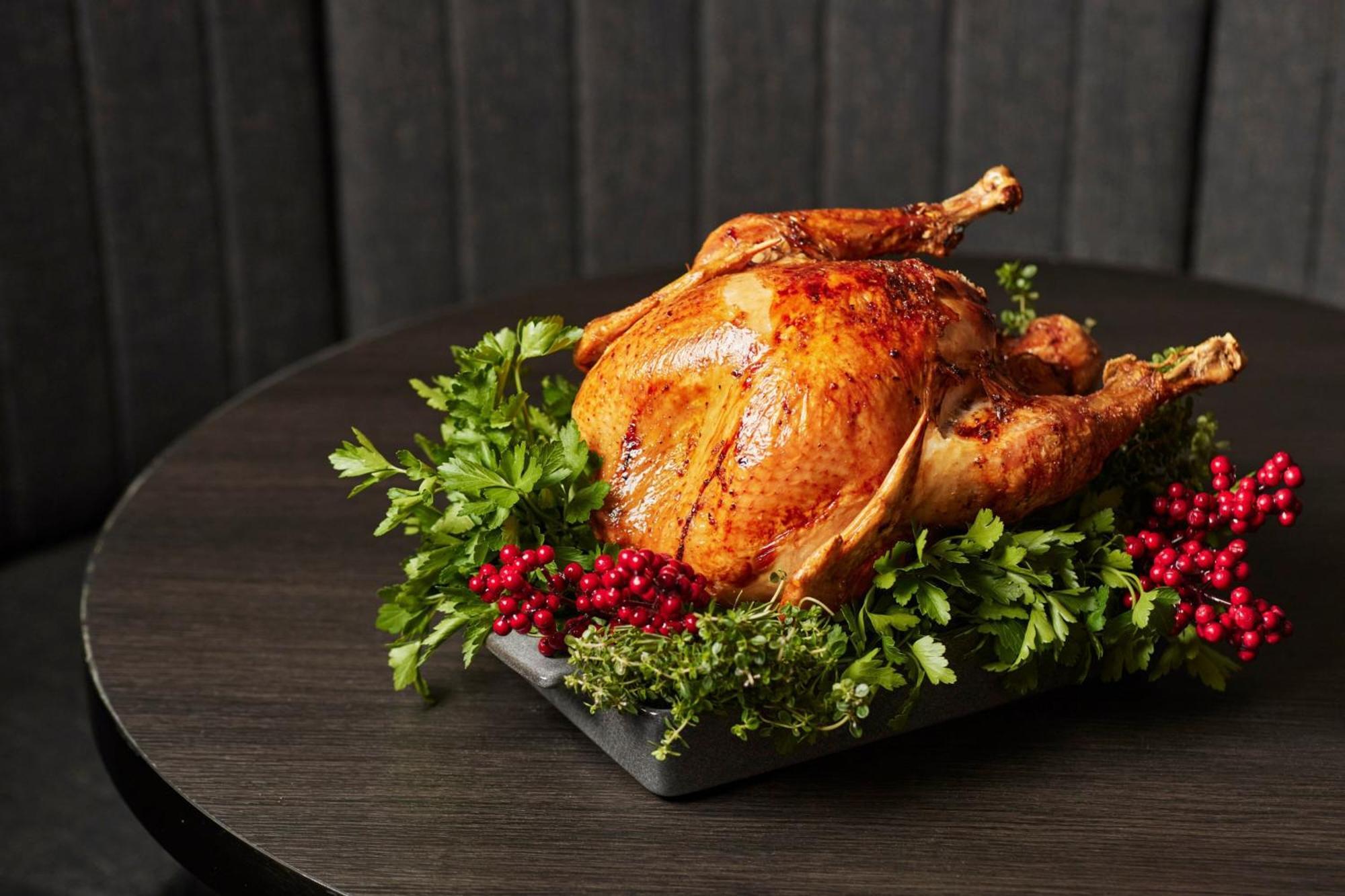 Melbourne Marriott Hotel Docklands Ngoại thất bức ảnh A roasted turkey